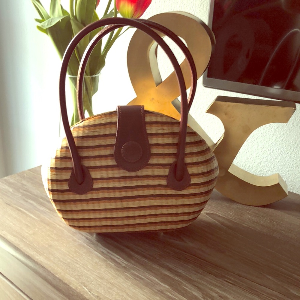 Let Sac Basket Clutch Purse